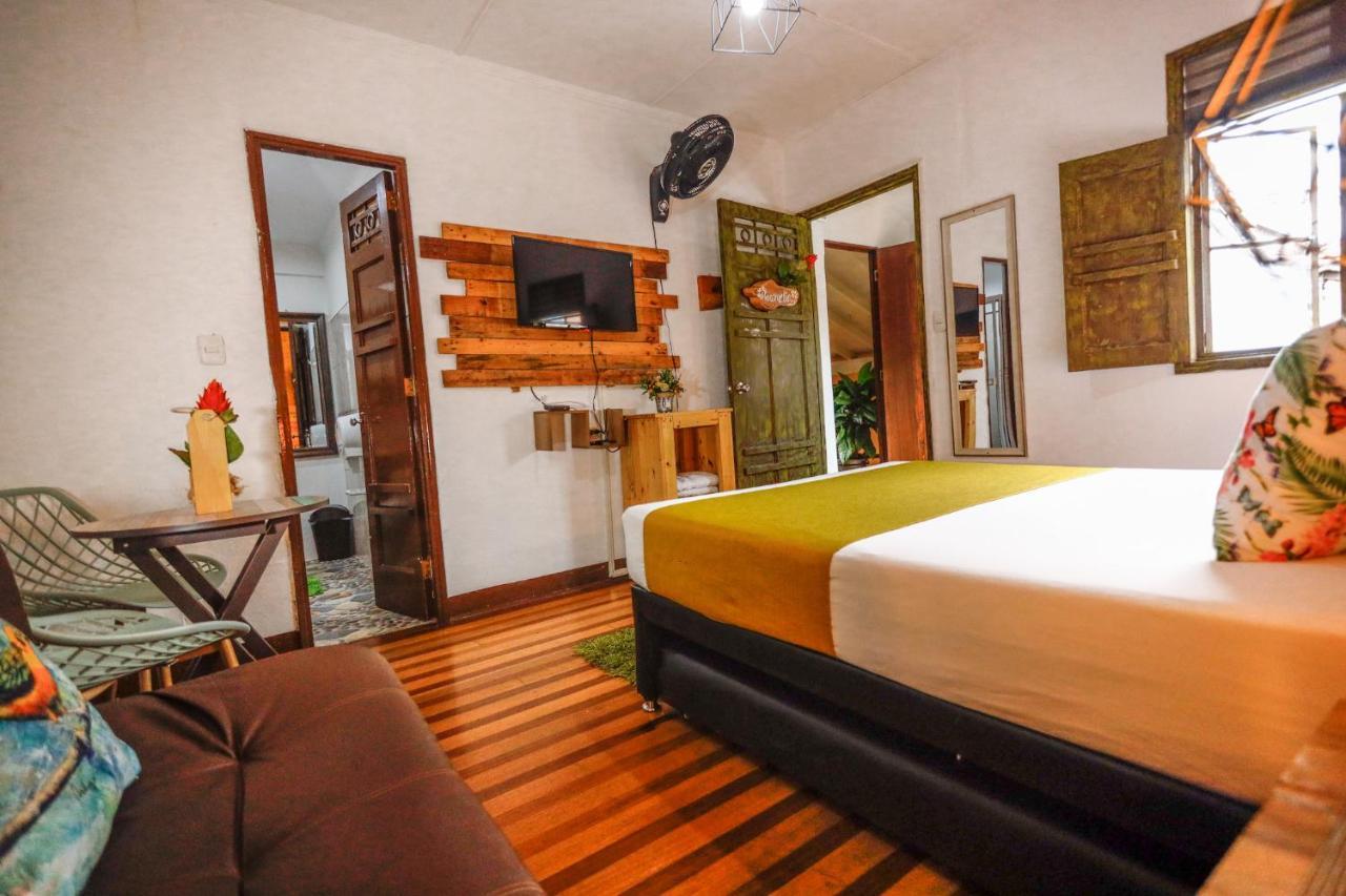 Hotel The Garden Lleras 10 Medellín Esterno foto