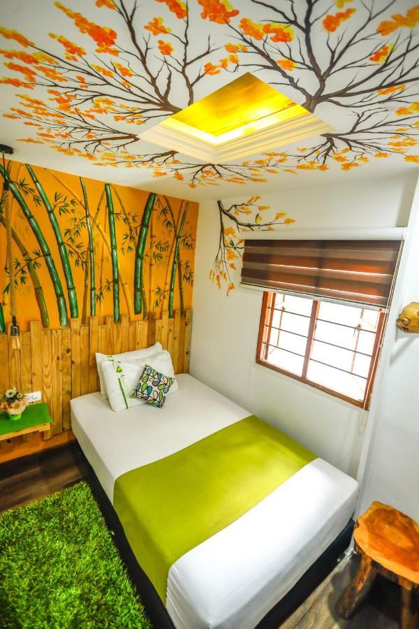 Hotel The Garden Lleras 10 Medellín Esterno foto