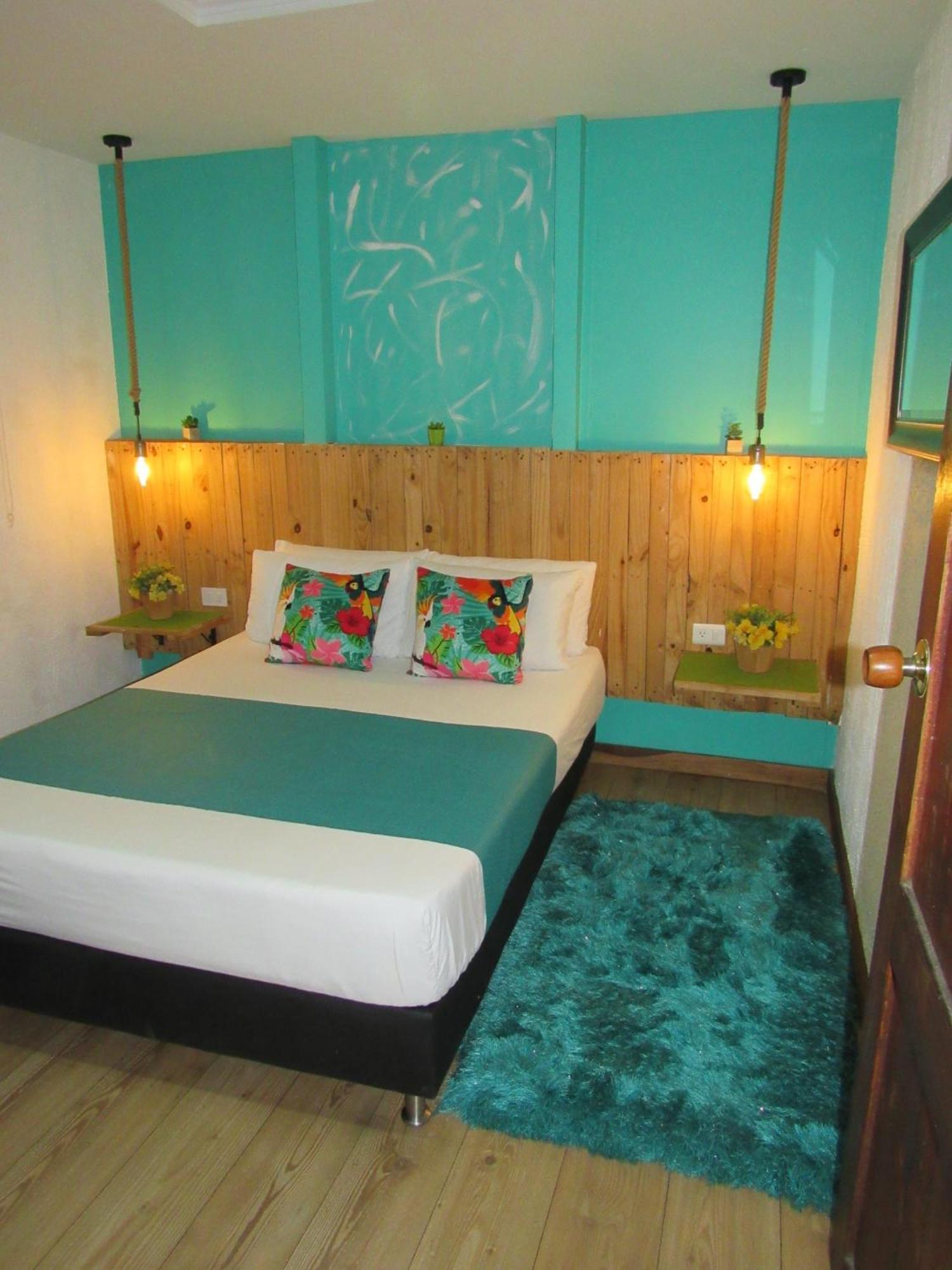 Hotel The Garden Lleras 10 Medellín Esterno foto